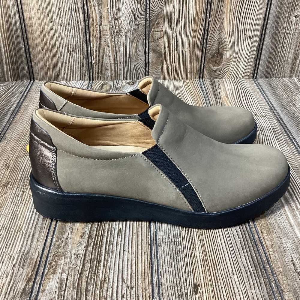 Samuel Hubbard Womens Shoes Size 8.5 M "Marin" Slip-On Taupe Nubuck 2824 NEW
